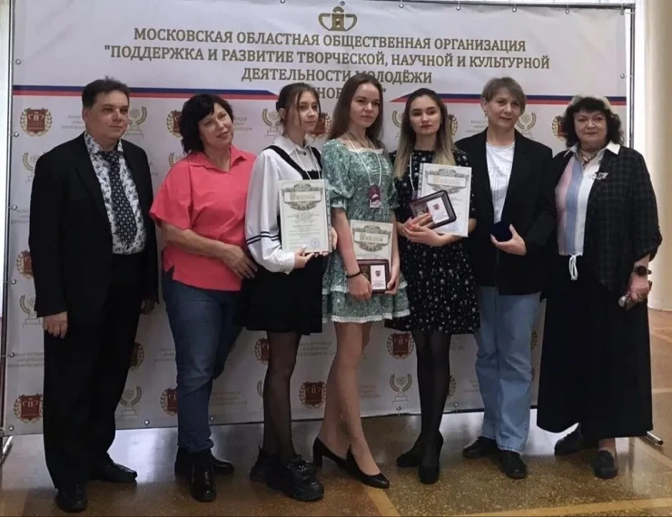 Ребята из МБОУ «Беллыкская СОШ» снова побывали в Москве,. Ребята из МБОУ «Беллыкская СОШ» снова побывали в Москве,.
